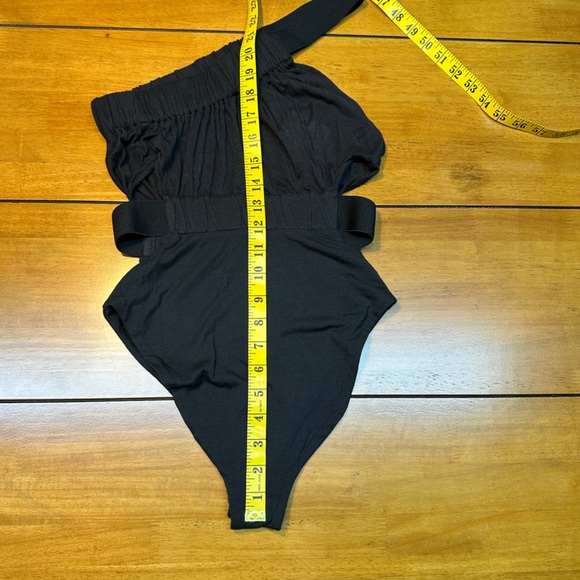 Urban Outfitters Black Asymmetrical Bodysuit - Picture 4 of 10